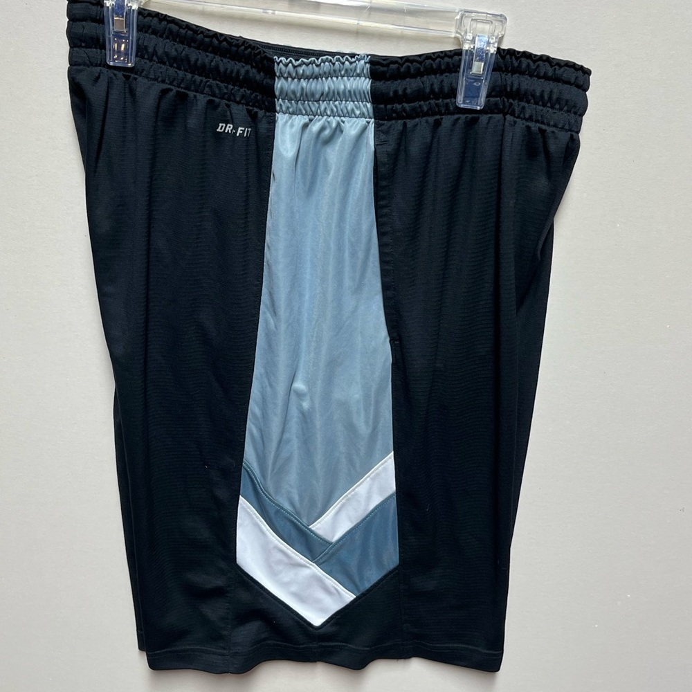 Nike dry fit men’s athletic shorts
